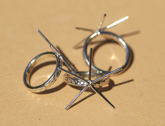 Handmade Claw Ring, Hammered Shank 5 prongs