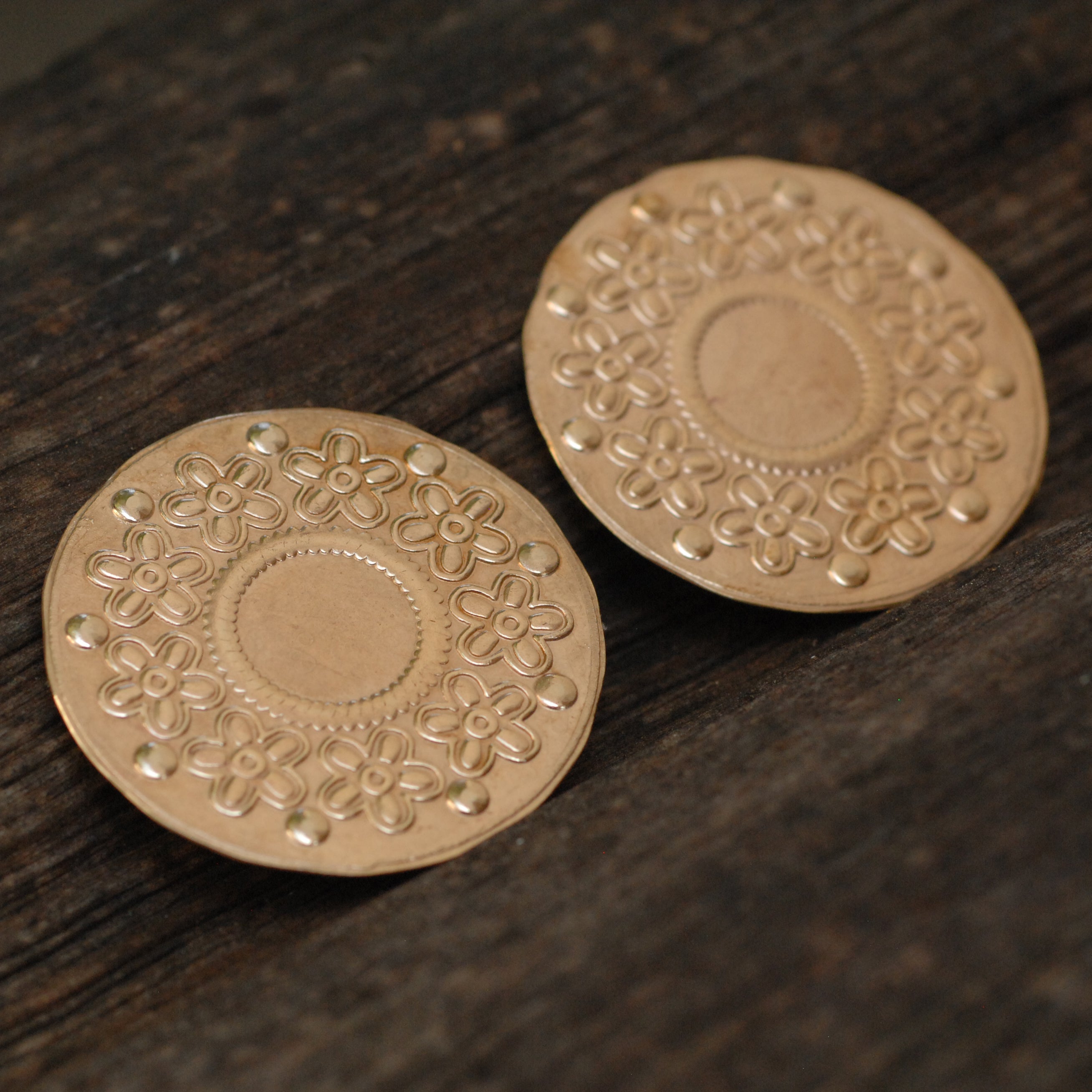 Patterned Disc Textured round disc, patterned pendant disk, 1 5/8