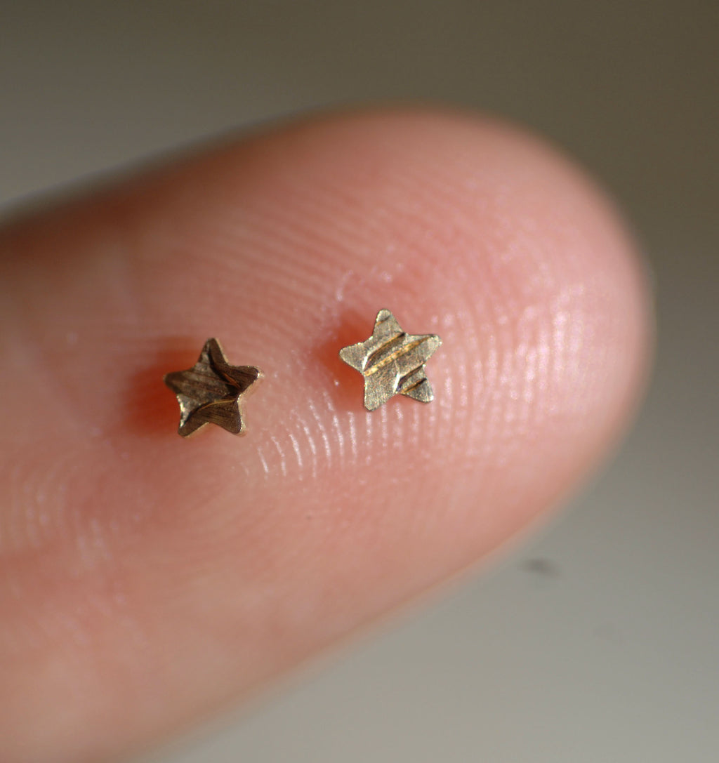 Tiny Metal Hexagon Star 2.5mm