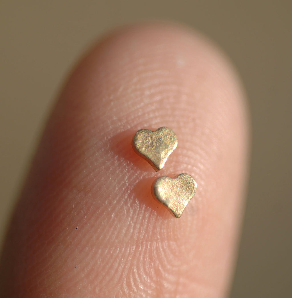 Hammered Tiny Metal Heart Classic Blanks 2.7mm x 3.3mm