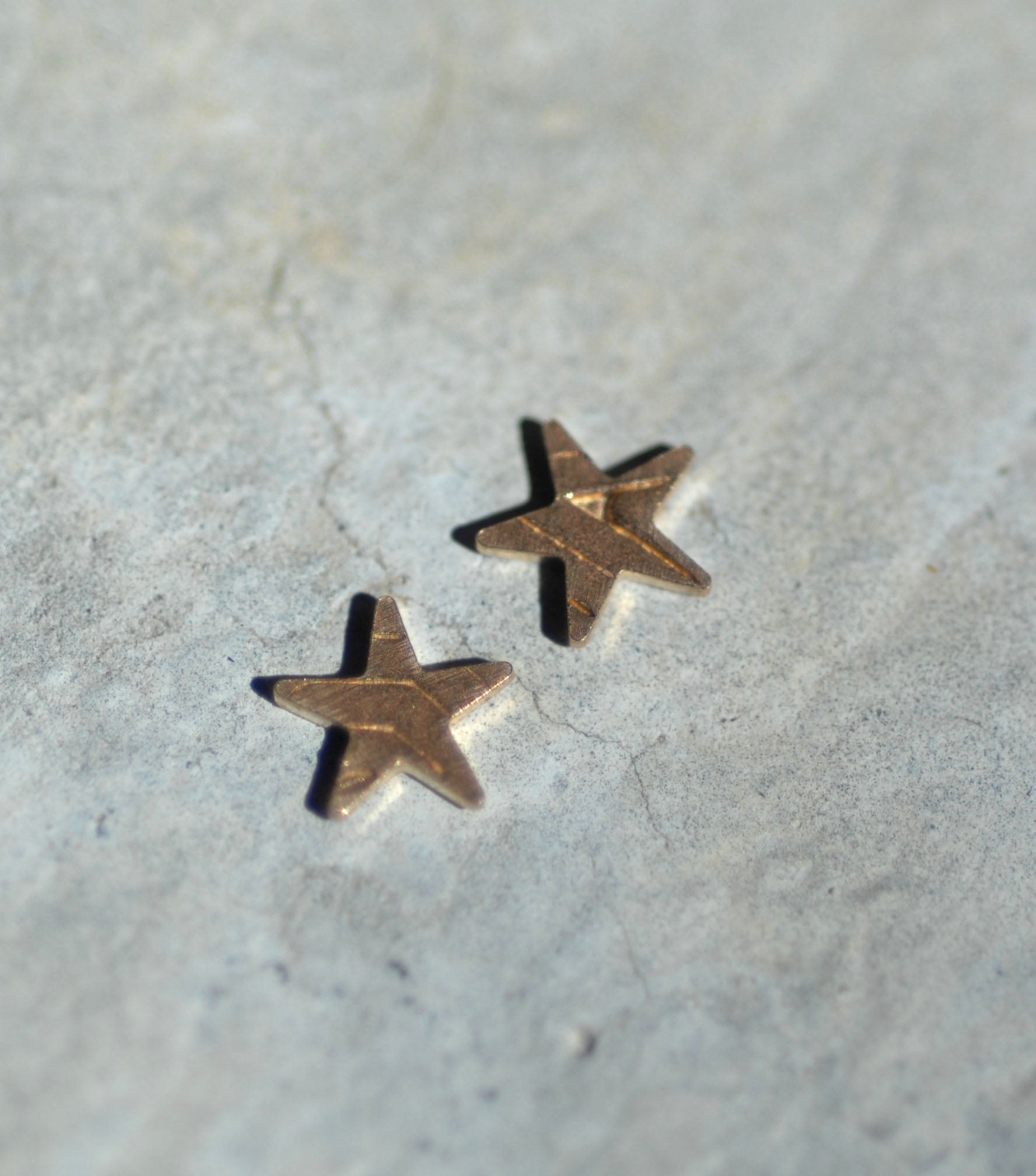Tiny Metal Hexagon Star 4.5mm