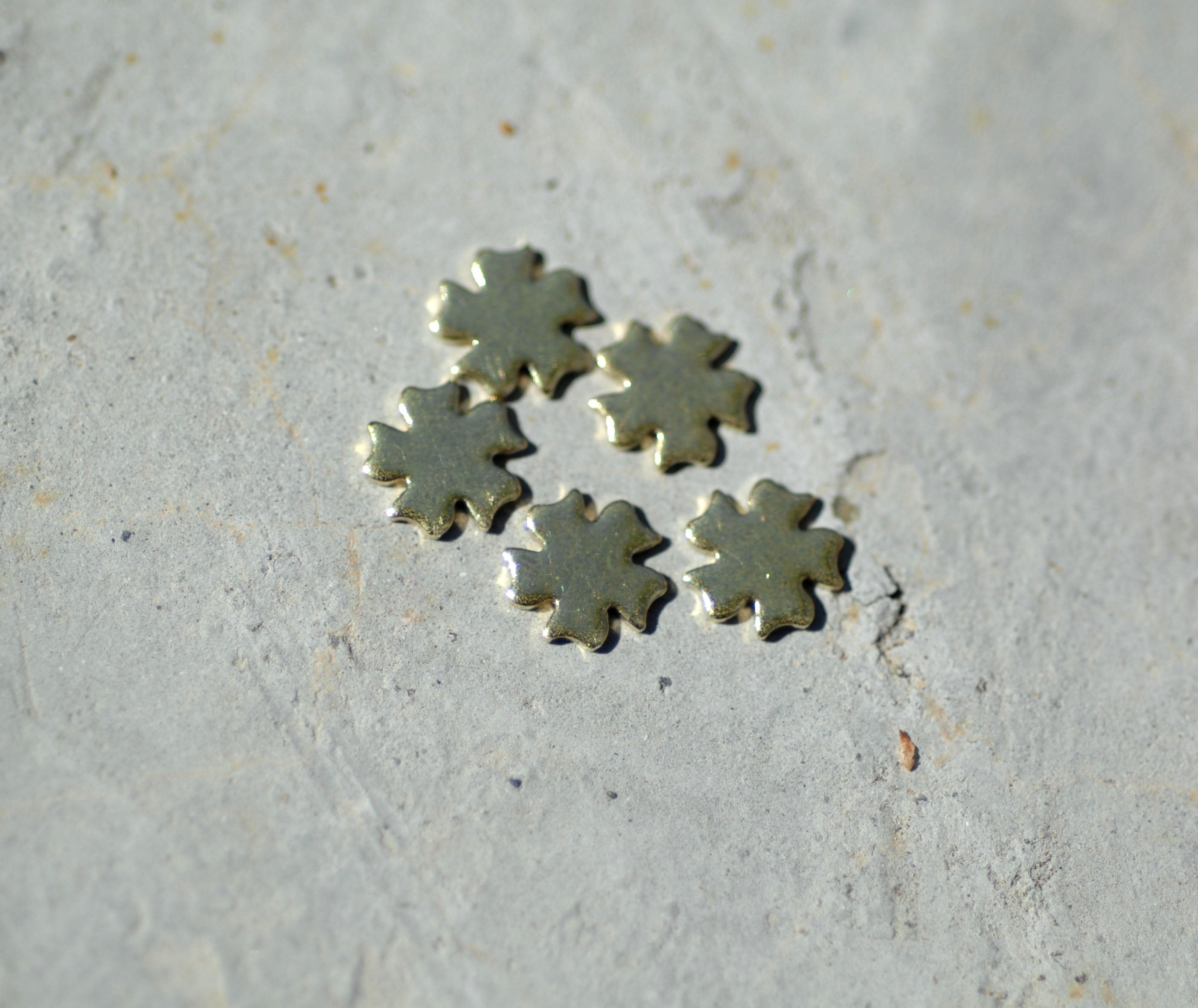 Most Tiny Metal Hibiscus Flower Mini Blanks