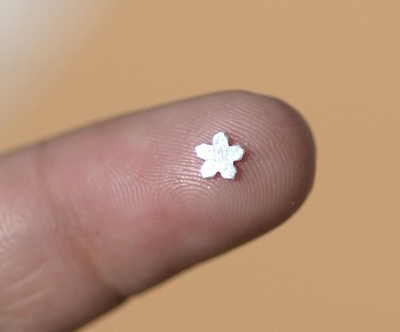 Tiny metal Flower, Pointy flower blanks