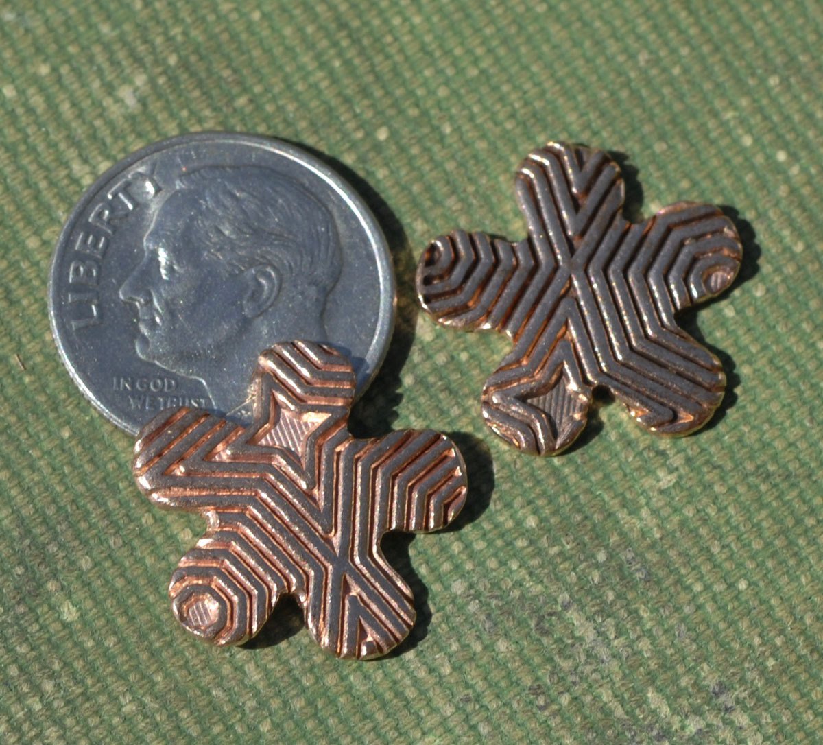Flower 17mm in Hexagon Pattern for Blanks Enameling Stamping Texturing - Variety of Metals