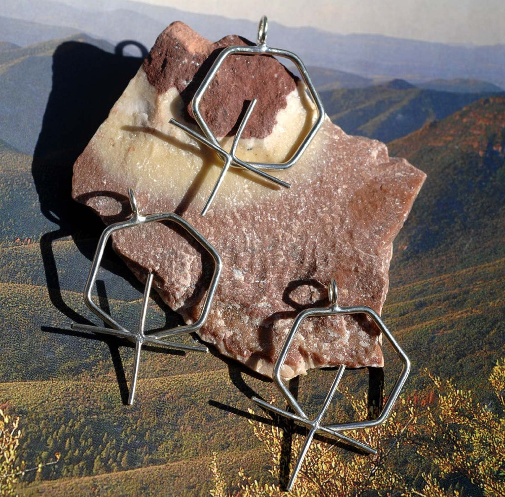 Hexagon Pendant Shape, Roun Wire 4 prongs For Natural Stones or Whatever, Claw 20 Gauge, Hexagon 18 Gauge,