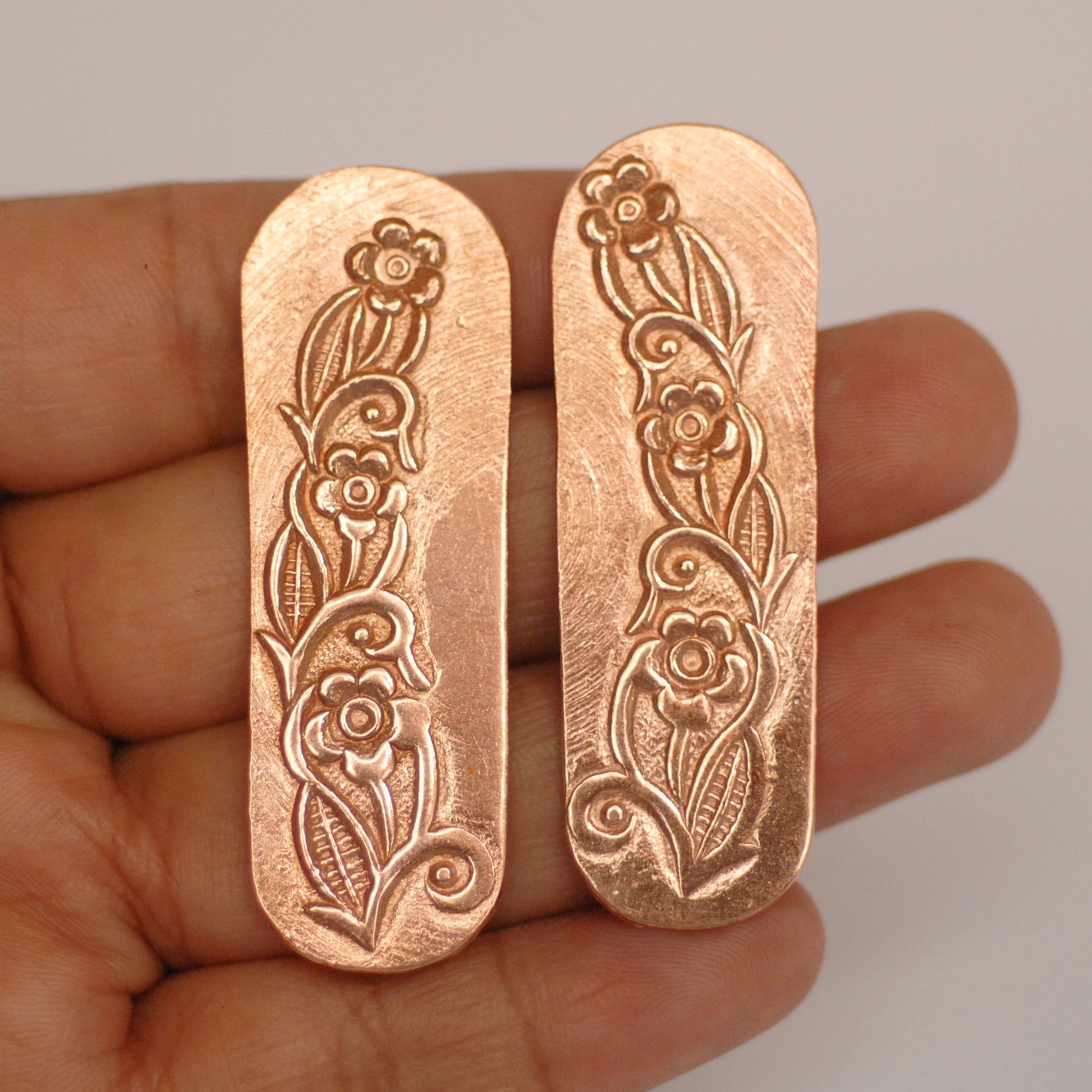 Rounded oval shapes w/ floral texture metal blanks - Solid copper