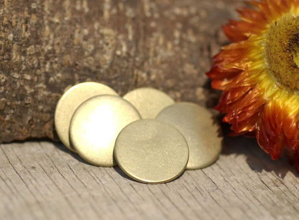 Brass Blank Circle 15mm 20g Enameling Soldering Stamping Texturing Blanks - Jewelry Supplies - 8 pieces