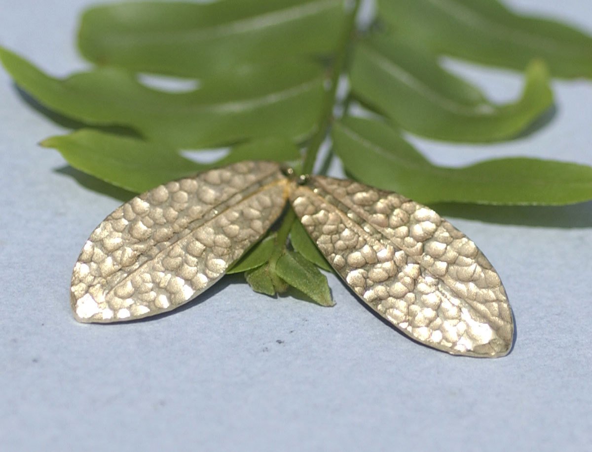 Brass Blanks Shapes  Hammered Textured Leaf - Leaves - Tree Fall Greenery Leaf 3D 30mm x 12mm shape Blank