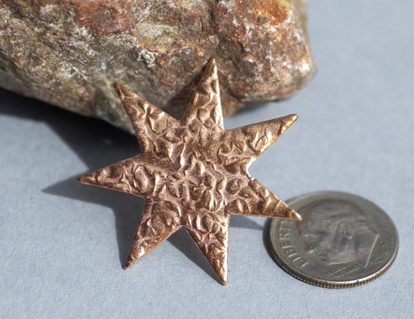 Fireworks in Textured Pattern Metal 31mm Cutout