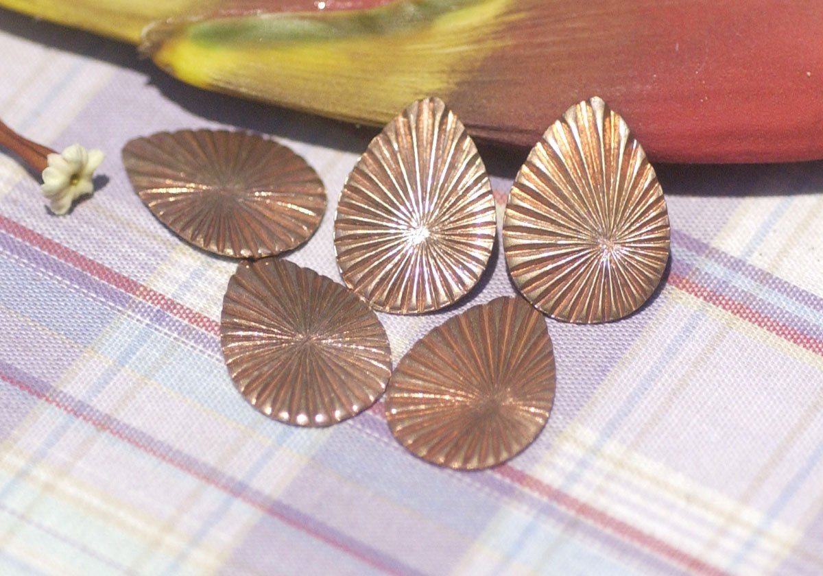 Ruffled Pattern Teardrop Blank Small 20mm x 14mm 24g Shape for Enameling Stamping Texturing Soldering Variety of Metals