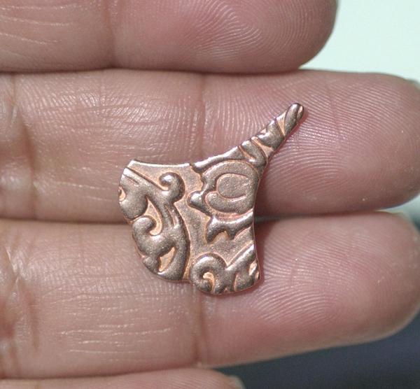 Arabic Fan  22mm x 17mm Shape in Textured Patterns  - Variety of Metals